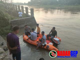 Tim SAR Cari Bocah Tenggelam Di Sungai Kampar